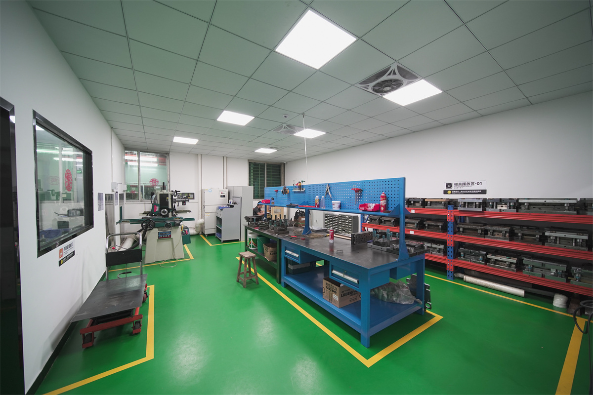 Stamping department-mould room